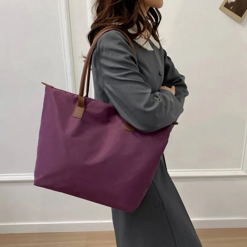 Classic Elegant Designer Diape - đánh giá và giá Luxury Bags No Logo
