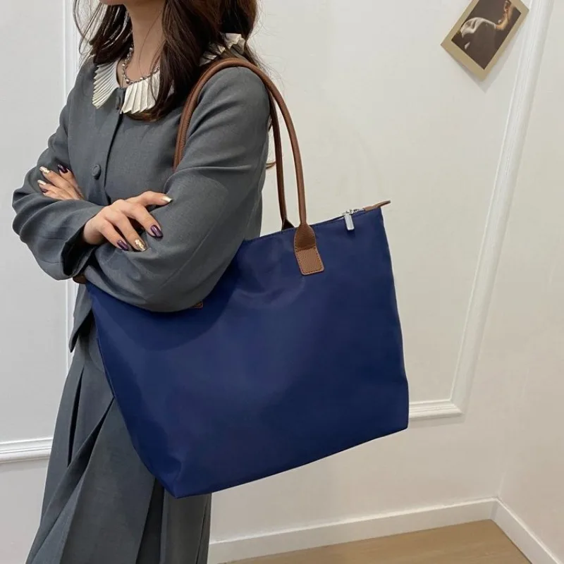 Classic Elegant Designer Diape - đánh giá và giá Luxury Bags No Logo